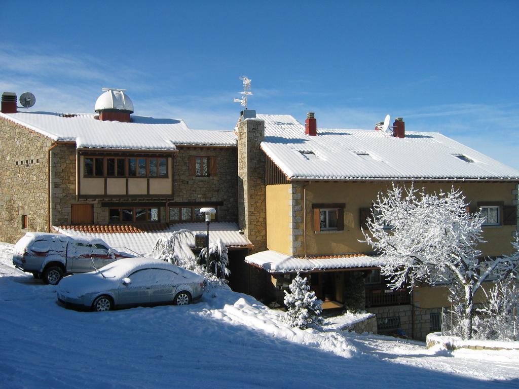 El Milano Real Hoyos del Espino Exterior foto